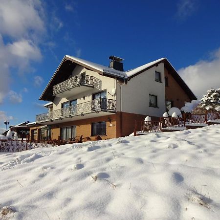 Apartment In Eifel With Children S Playground Lirstal 외부 사진