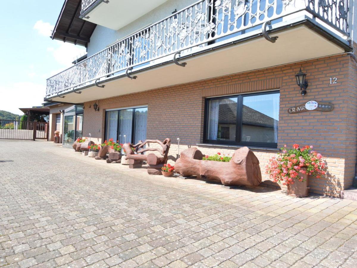 Apartment In Eifel With Children S Playground Lirstal 외부 사진